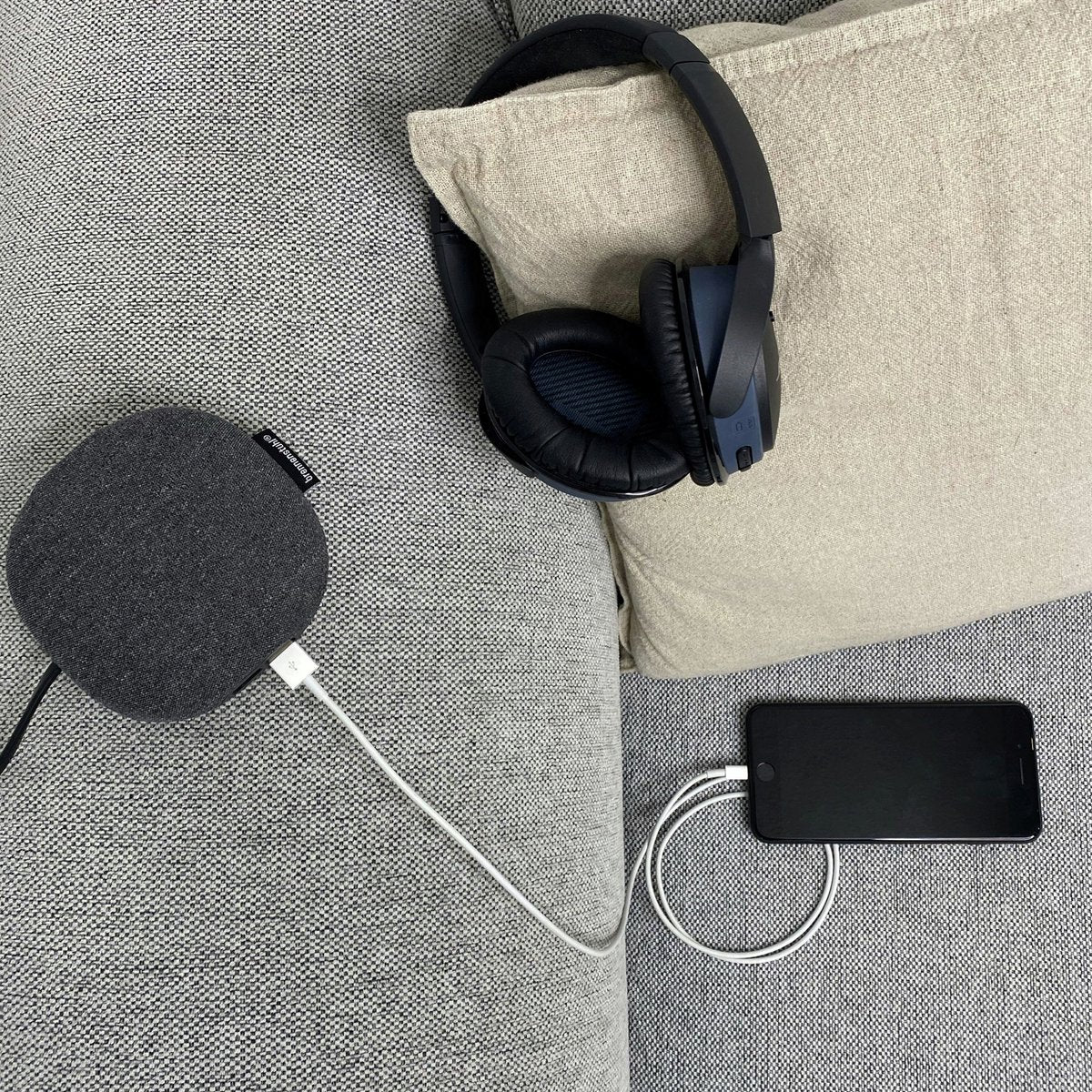 brennenstuhlÂ®estilo laadstation met textieloppervlak (Stekkerdoos met 1x Eurostekker en 2x USB-lader) zwart/antraciet