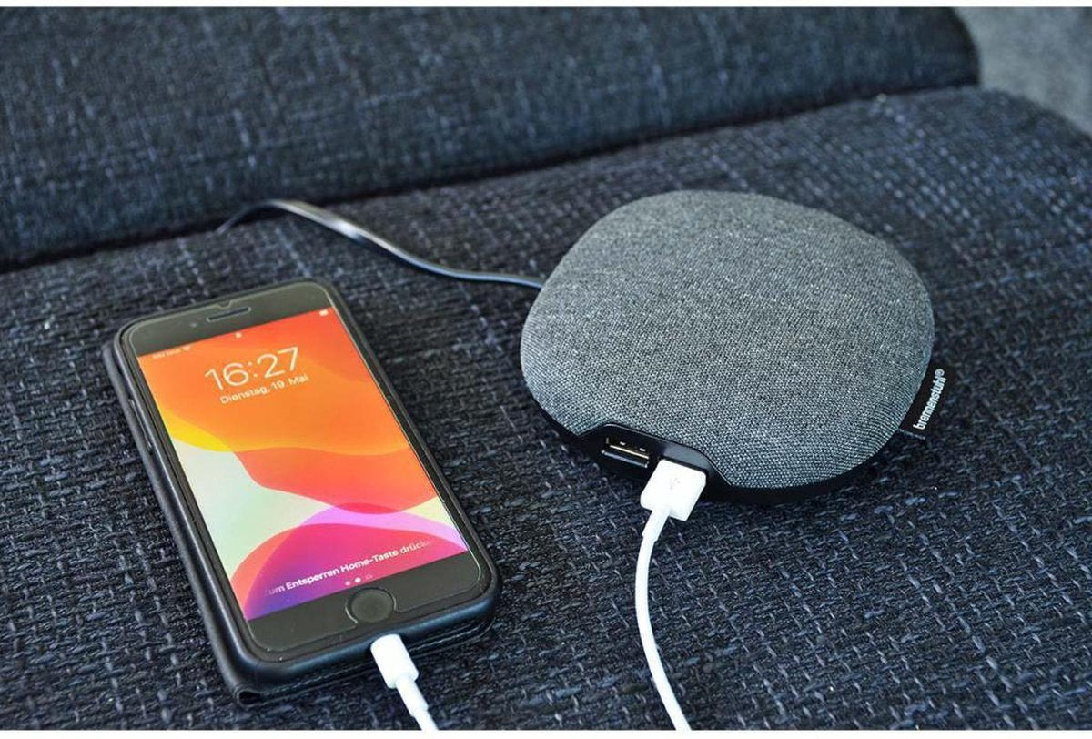 brennenstuhlÂ®estilo laadstation met textieloppervlak (Stekkerdoos met 1x Eurostekker en 2x USB-lader) zwart/antraciet