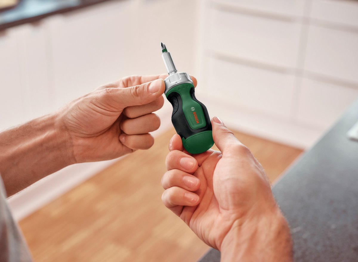 Bosch Compacte ratel schroevendraaier - met 6 bits